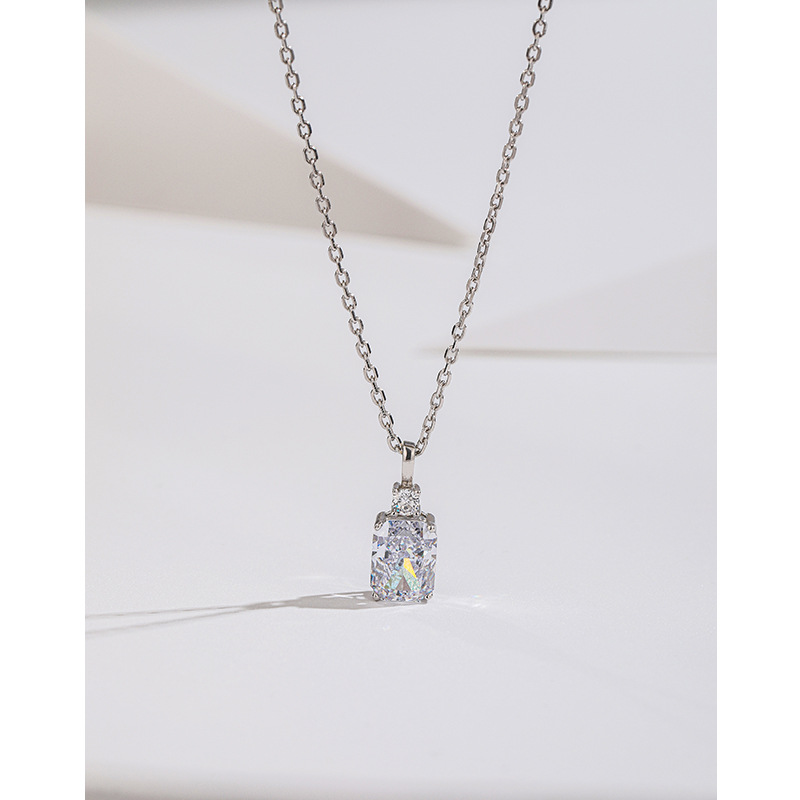 S925 plata esterlina hielo flor corte collar cuadrado para las mujeres Luz de lujo de alto grado temperamento nicho de alto carbono diamante colgante clavícula cadena