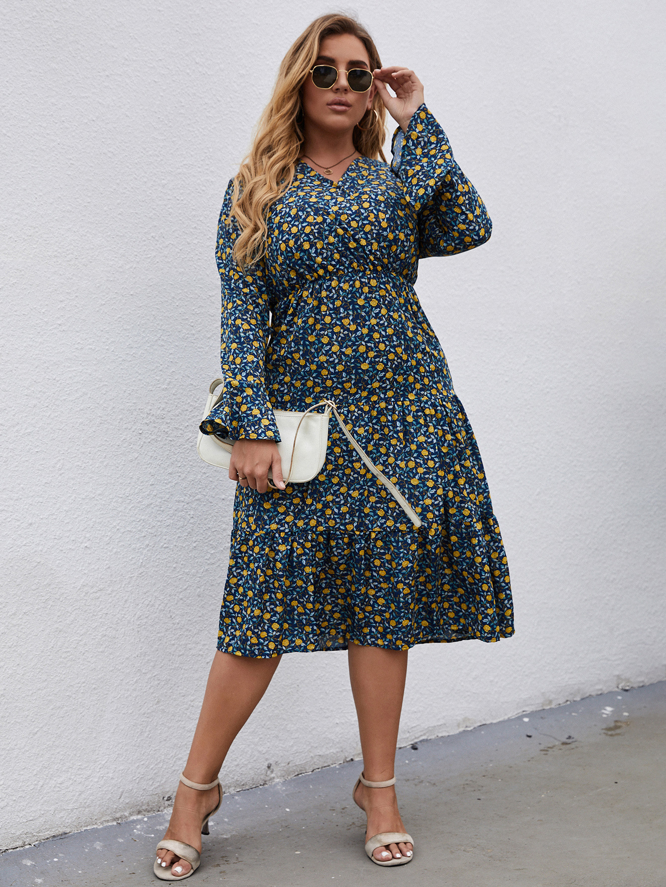 Plus size long-sleeved V-neck print dress Nihaostyles wholesale clothing vendor NSCX76463