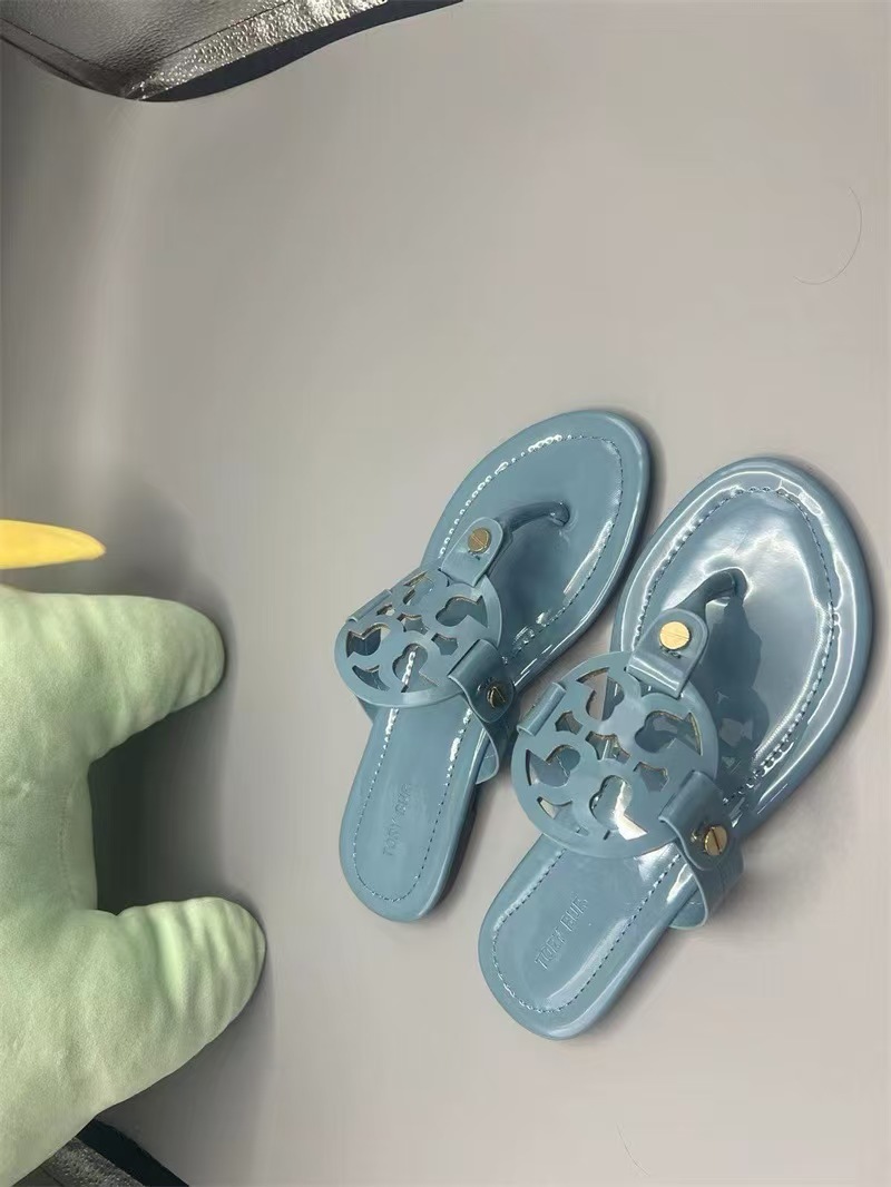 2024 nuevo tipo de zapatillas TB casuales con suela plana para mujeres de verano, zapatos de playa antideslizantes con suela gruesa