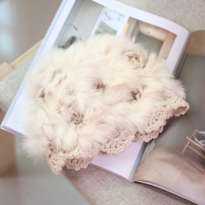 베이지색 단일 레이어 꽃