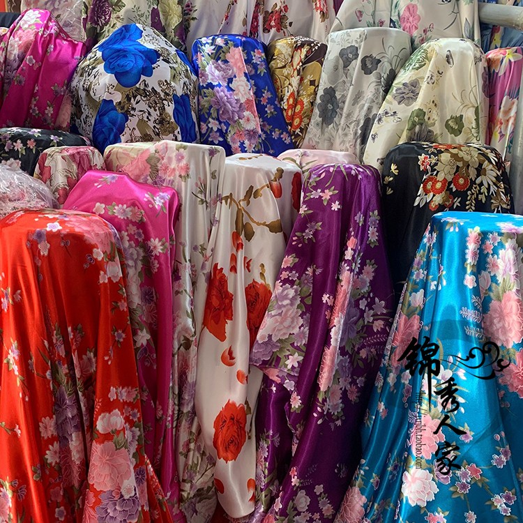 tela de seda impresa de flores tela de seda ropa antigua tela de prenda de ropa china tela de impresión de flores de plantas DIY