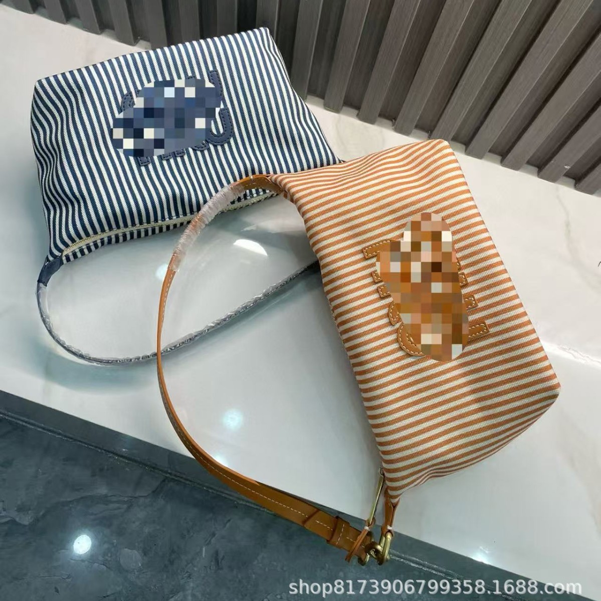 Miu缪家新款春季经典字母logo拼色条纹帆布饭盒包手提包单肩女包