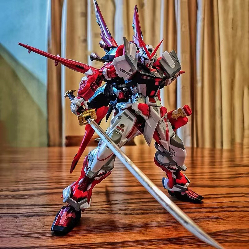 ガンダムHG運命強襲フリーユニコーン赤異端組み立てモデル玩具フィギュア少年の飾り物がいい|undefined