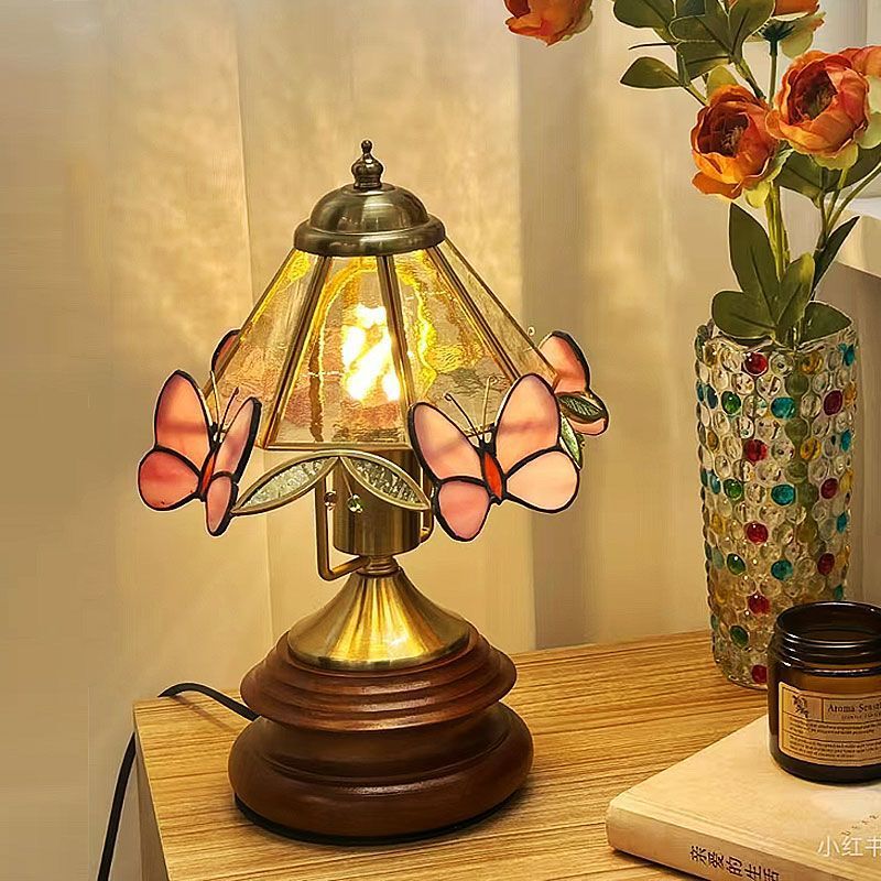 American Medieval Nostalgic Creative Bedroom Atmosphere Bedside Lamp French Retro Butterfly Living Room Master Bedroom Desktop Table Lamp