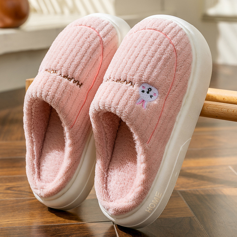 Zapatillas de algodón damas invierno 2025 nuevo interior pareja doméstica calentamiento de la luna anti-derrapante zapatillas de lana invierno