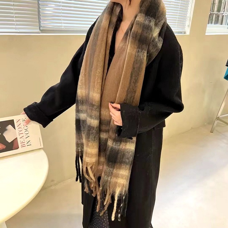 2022 Otoño e Invierno Nueva bufanda de Cachemira Za serie color a juego a cuadros borla larga bufanda cálida chal de doble uso