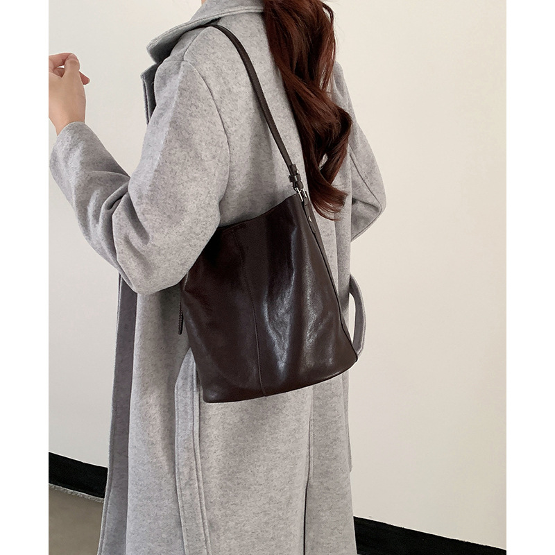 【 Vera pelle da donna 】 Borsa a secchiello monospalla in pelle bovina conciata al vegetale leggera e di lusso alla moda, sensoriale di alta qualità_voghion.com