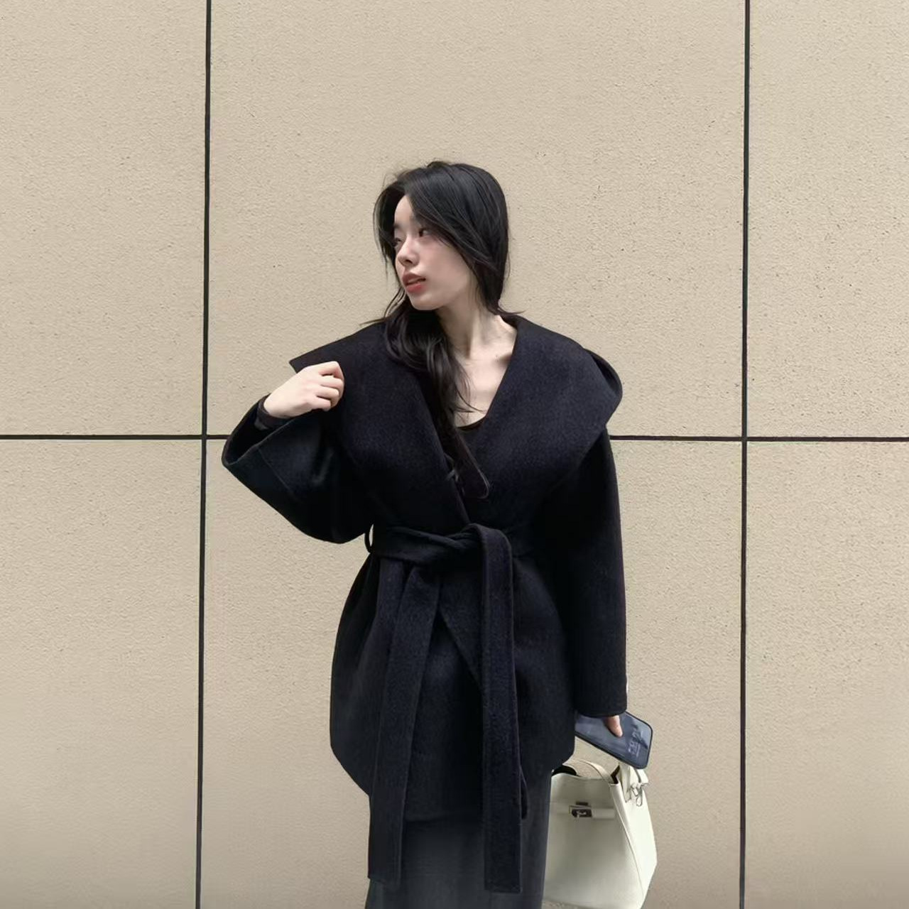 여성용 울 코트 2025 겨울 신상 고급스러운 기질과 우아함을 갖춘 레이스업 루즈핏 햅번 스타일 양면 모직 코트