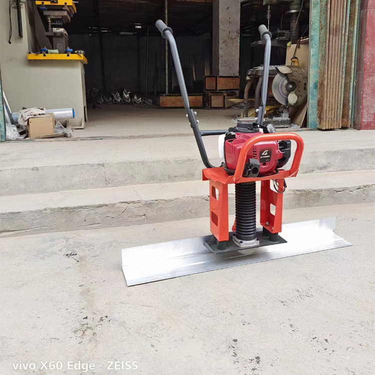 混凝土路面用振平尺水泥地面整平尺2/3/4米汽油动力单层加厚尺杆