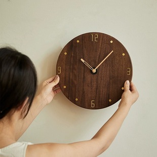 Black Walnut Oak Living Room Solid Wood Wall Clock Simple Wall Watch Nordic Home Mute Creative Clock Wall