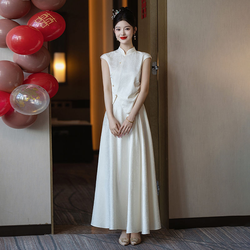 プラスサイズファットmm婚約チャイナドレス改良ドレススーツ2025新しい新しい中国風の証明書ドレスドレッシングローブ結婚式|undefined