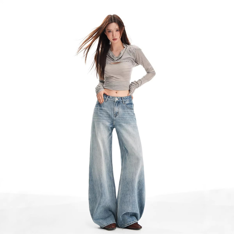 Light Blue Washed Scimitar Jeans for Women, Autumn and Winter Trendy New High-Waisted Slimming Loose Wide-Leg Floor-Length Pants Light Blue Washed Scimitar Jeans for Women, Autumn and Winter Trendy New High-Waisted Slimming Loose Wide-Leg Floor-Length Pants