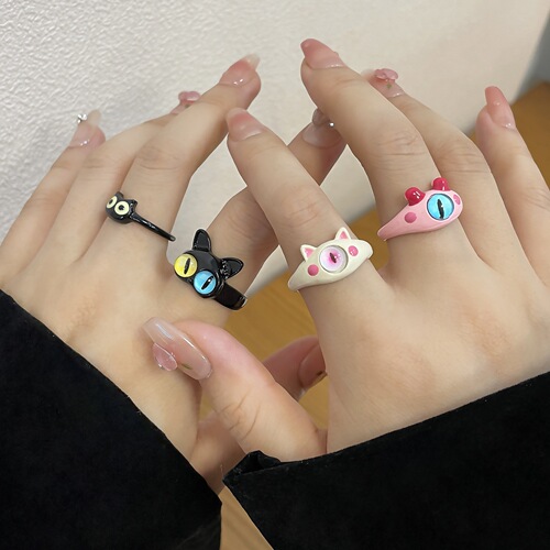 Cartoon childlike cute one-eyed little monster ring sweet and cool big-eyed boy funny index finger ring female live mouth new ring