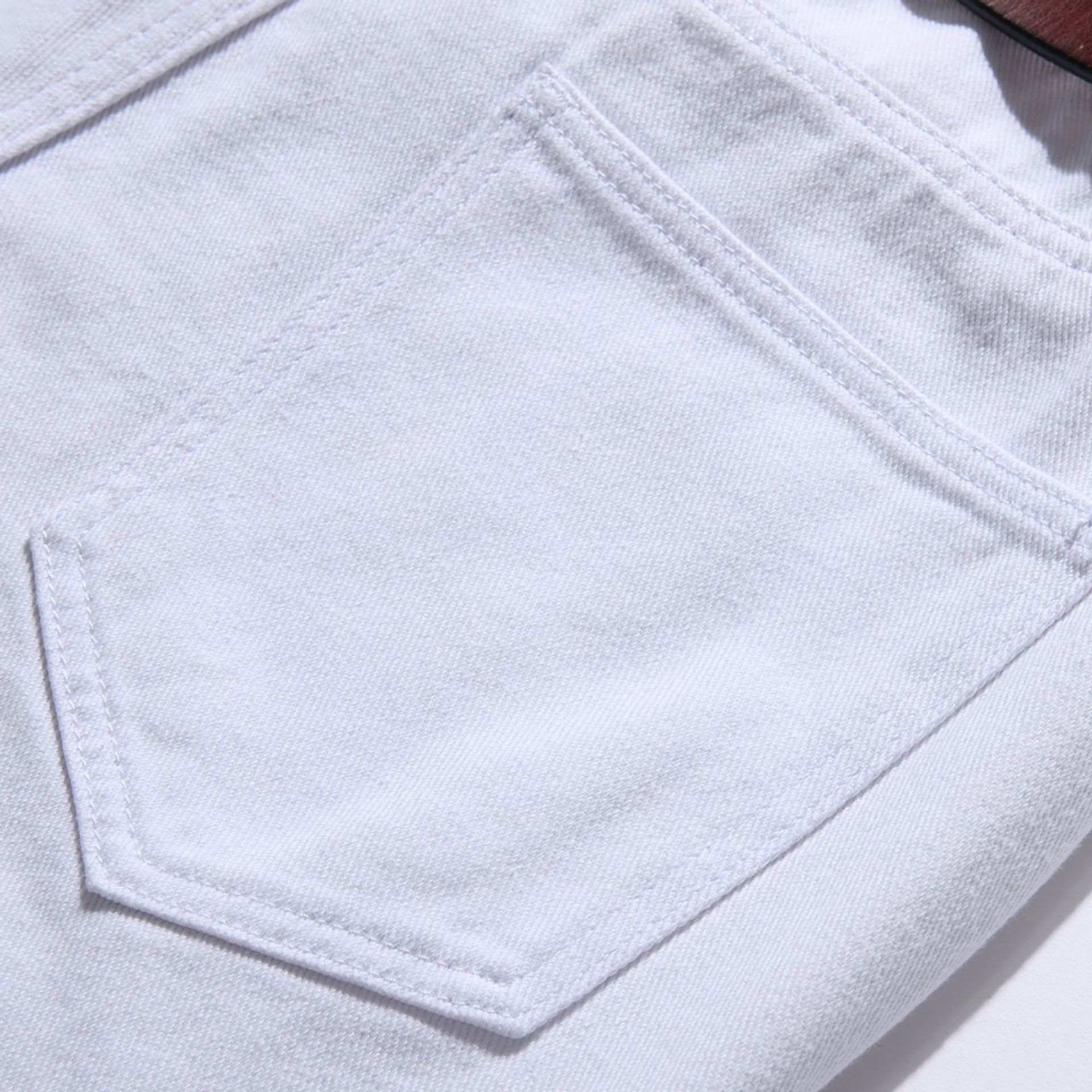 525g Weight Full Length Pants Length 95 Fabric Type Mid Waist Waist Line Jeans, Pencil Pants/Skinny Pants Pants Type Micro-Elastic Elasticity Weekend, Street Occasion Skinny Fit Type Summer, Spring Season Men'S Gender Washed Design High Street Style High Street 95 Full Length Washed Jeans Pencil Pants/skinny Pants 195