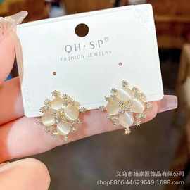 新款猫眼石水钻雪花耳环女韩国网红时尚感短款耳钉饰品工厂批发