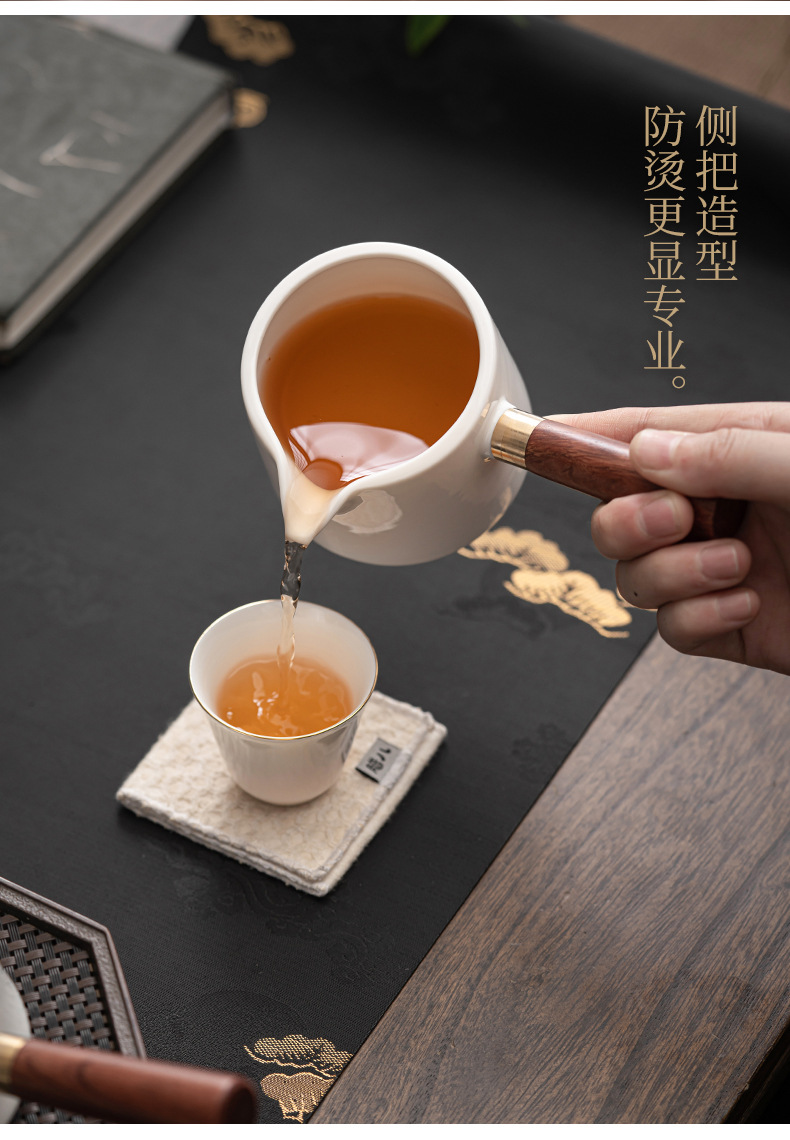 高白瓷公道杯_13