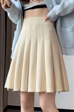 圣诞战袍米白色百褶裙女秋冬短款针织半身裙遮肚子高腰显瘦a字裙