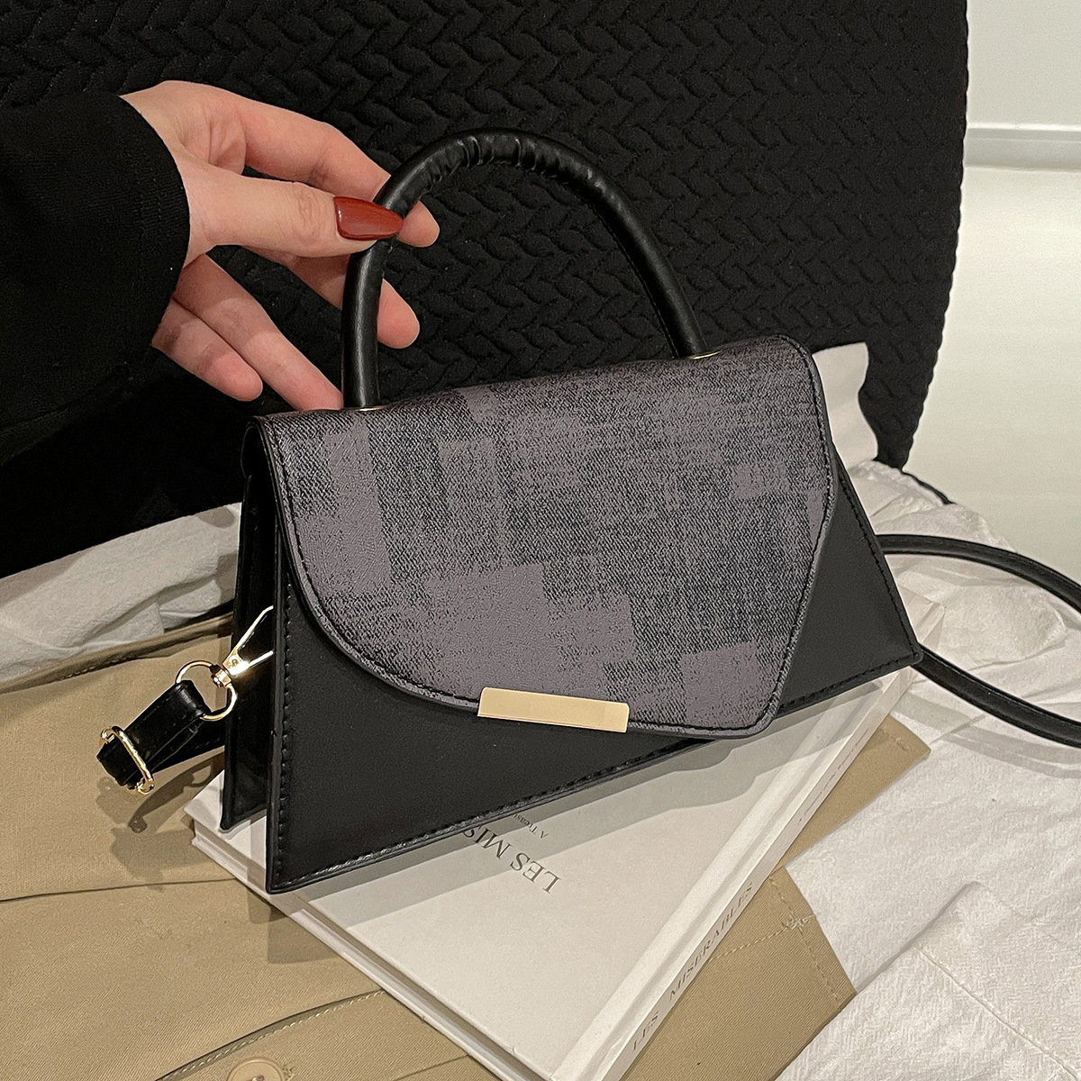 Casual nuevo estilo de moda retro estilo extranjero simple de hombro bolso de mujer textura de moda 2026 verano