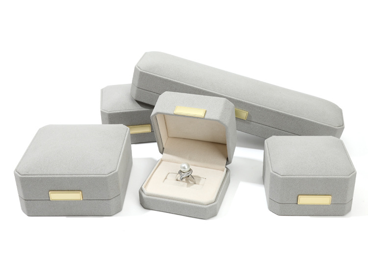 74g Weight Jewelry Boxes Classification 1 Piece Composite Material Luxurious Daily Solid Color Jewelry Boxes