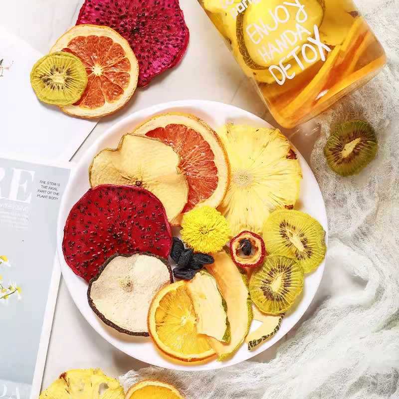 18 Fruit Tea Bag Blend with Kumquat Lemon and Passion Fruit Freeze Dried Sugar Free 20g x 10 Packs in use