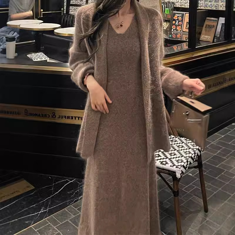 Foreign Trade Cross-Border Autumn and Winter Clothing Fashionable Knitted Cardigan Sweater Outwear Dress Elegant Small Fragrance Two-Piece Suit for Women Foreign Trade Cross-Border Autumn and Winter Clothing Fashionable Knitted Cardigan Sweater Outwear Dress Elegant Small Fragrance Two-Piece Suit for Women