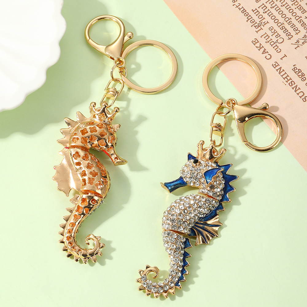 Luxury Seahorse Keychain With Rhinestones For Car And Backpack_voghion.com