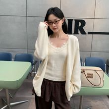 诠释美 NEWOPEN 25冬慵懒温柔两件套蕾丝背心针织毛衣套装女F6701