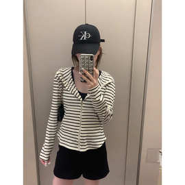 休闲慵懒风设计撞色条纹连帽开衫女2025新款通勤百搭外穿长袖上衣