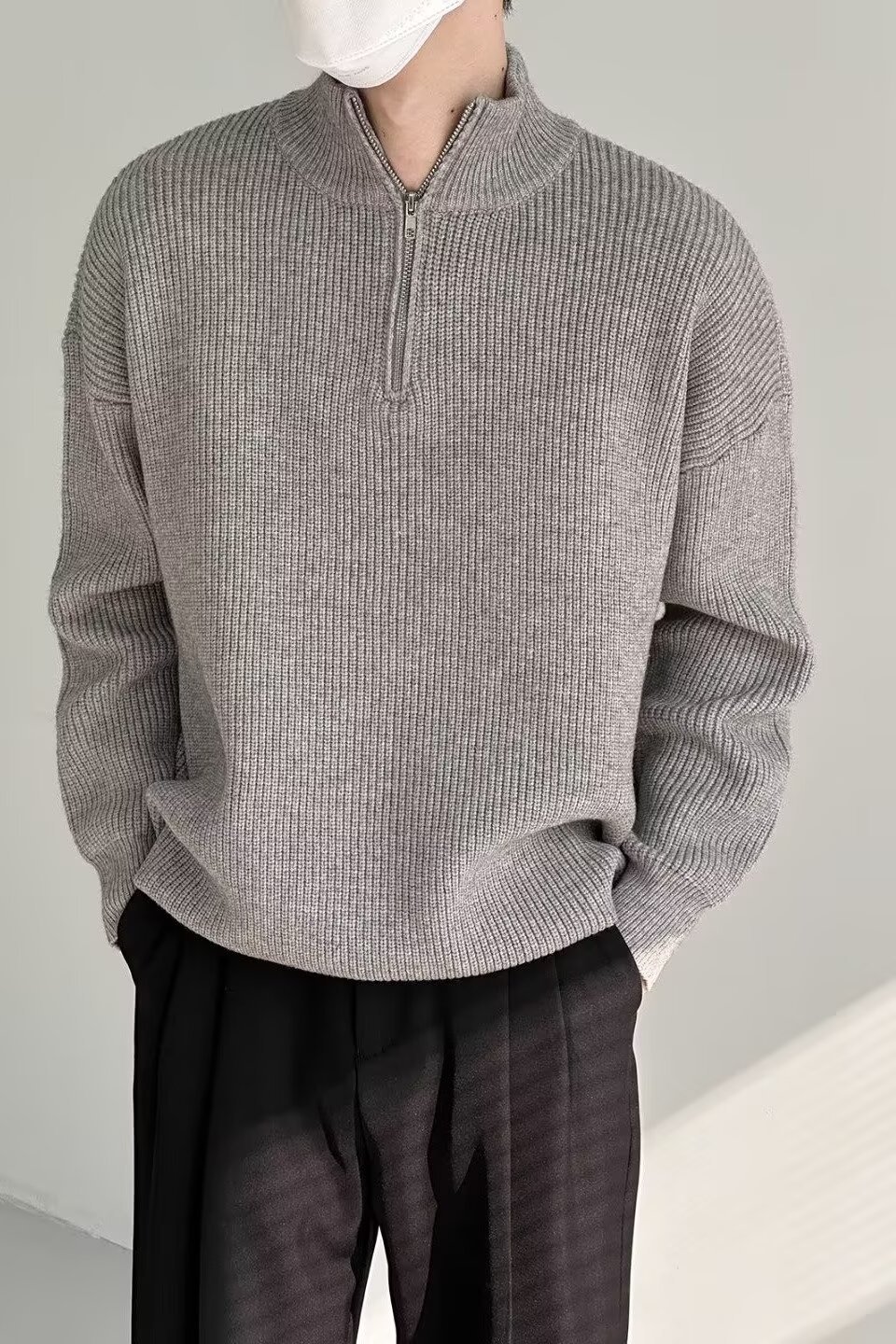 Suéter masculino de malha com meio zíper – Pulôver estiloso com tecido respirável e resistente a manchas (cinza/preto/azul/cáqui, tamanhos M-3XL)_voghion.com