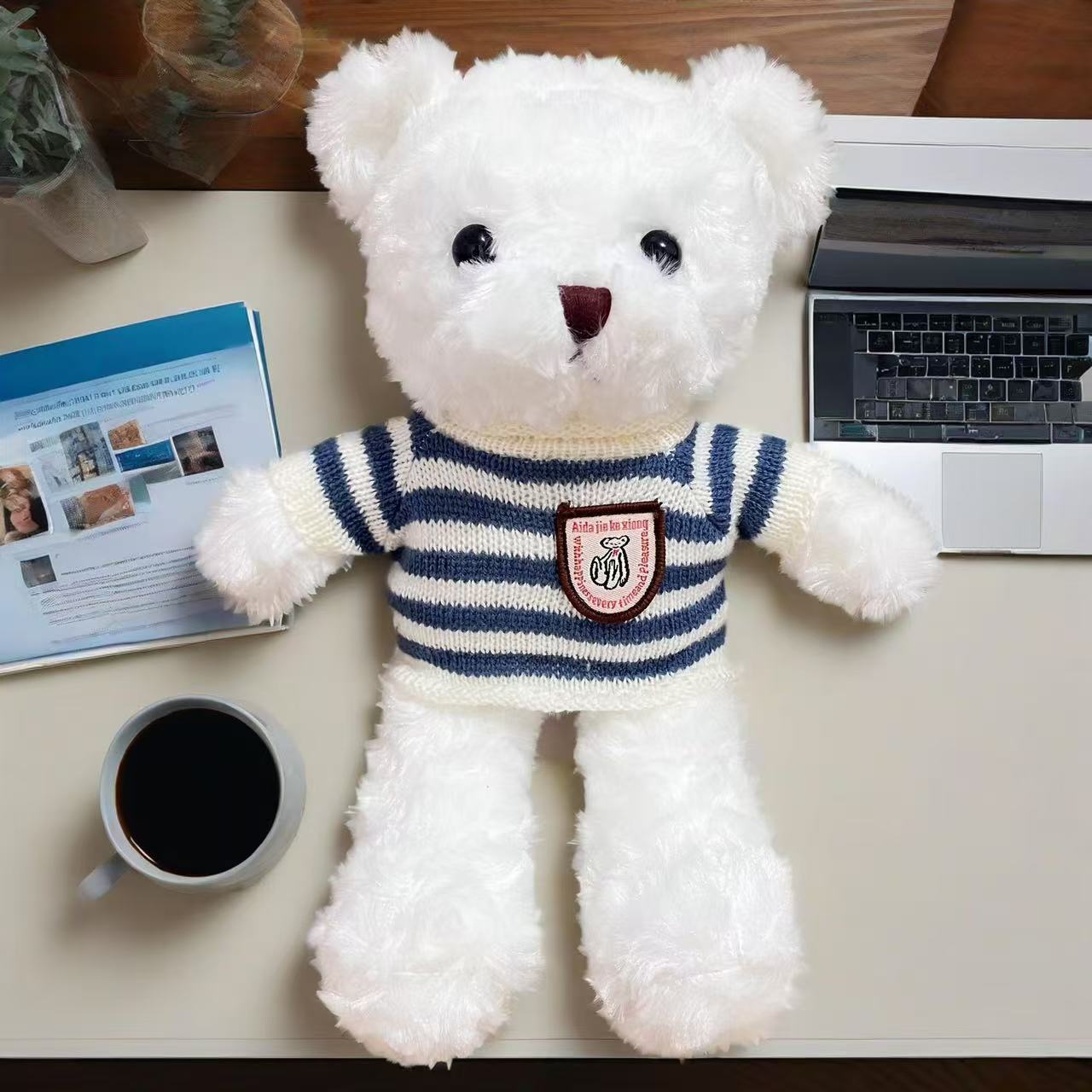 Blue striped sweater white bear