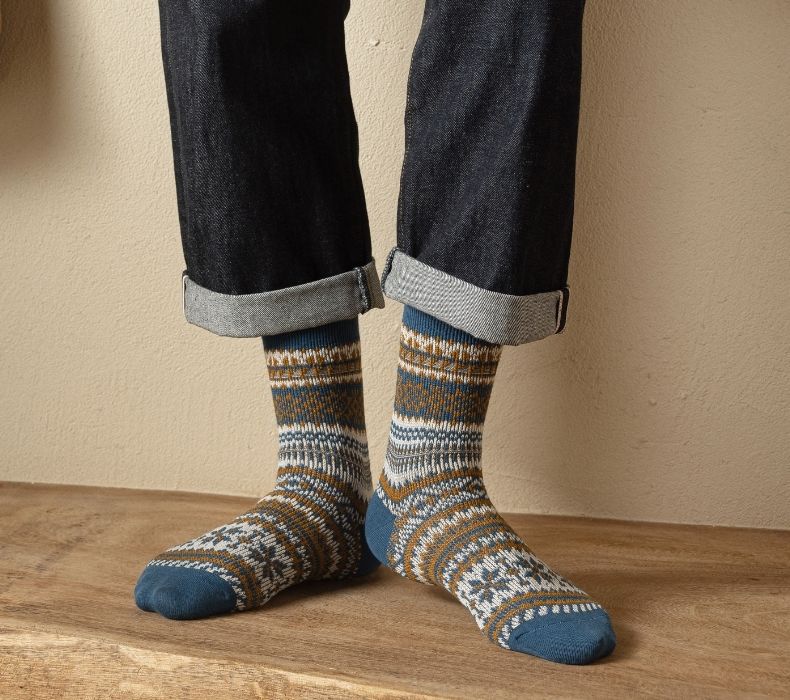 双针双路民族风男袜