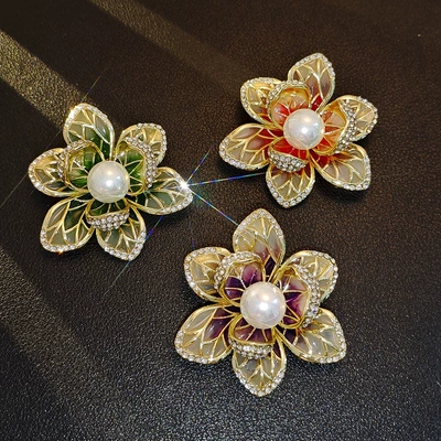 Painted Flower Brooch Corsage: Yaxa sancaqları