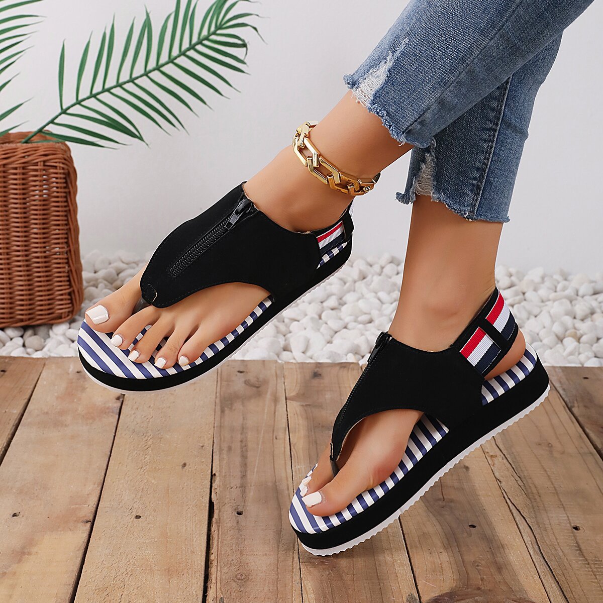 Women's Roman Style Stripe Round Toe Roman Sandals display picture 6