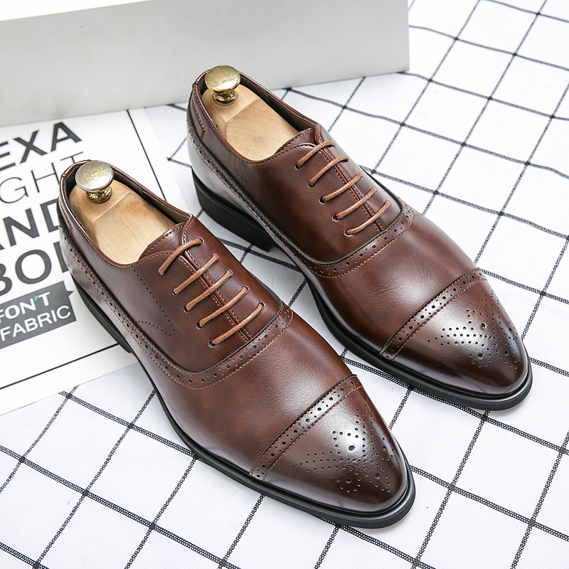 Cross-border Plus size Business casual Oxford zapatos de cuero negro formal zapatos de moda brogue tallado zapatos de cuero Zapatos de vestir de la boda image 3