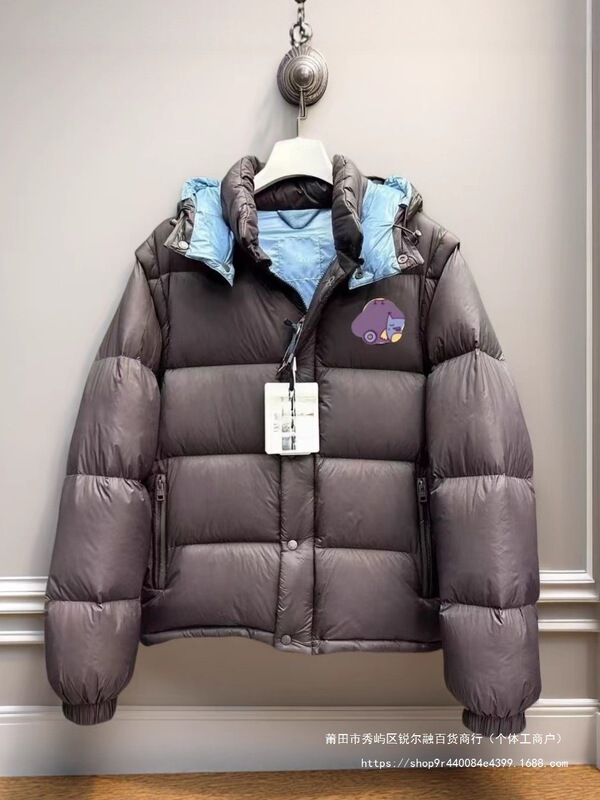 Cyclone 2-in-1 Moncler down Jacket with Large Logo, Detachable Sleeves, Vest Style for Men and Women, Detachable Hood, Two-Way Wear Style