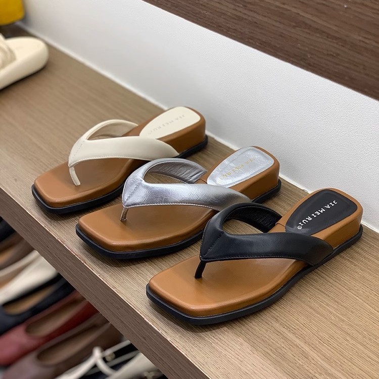 Zapatos retro de tacón alto de cuña, chanclas, chanclas, zapatos de hadas, sandalias francesas plateadas de verano 2025