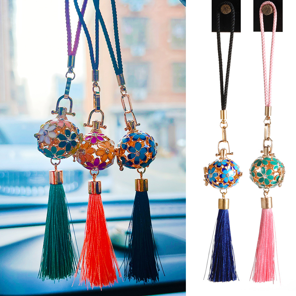 Fuchsia woven pendant with tassels