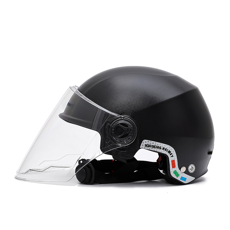 Cascos de automóviles eléctricos certificados 3c cascos de montar para mujeres y hombres cuatro estaciones cascos de protección solar universales de verano con batería de automóviles medio casco