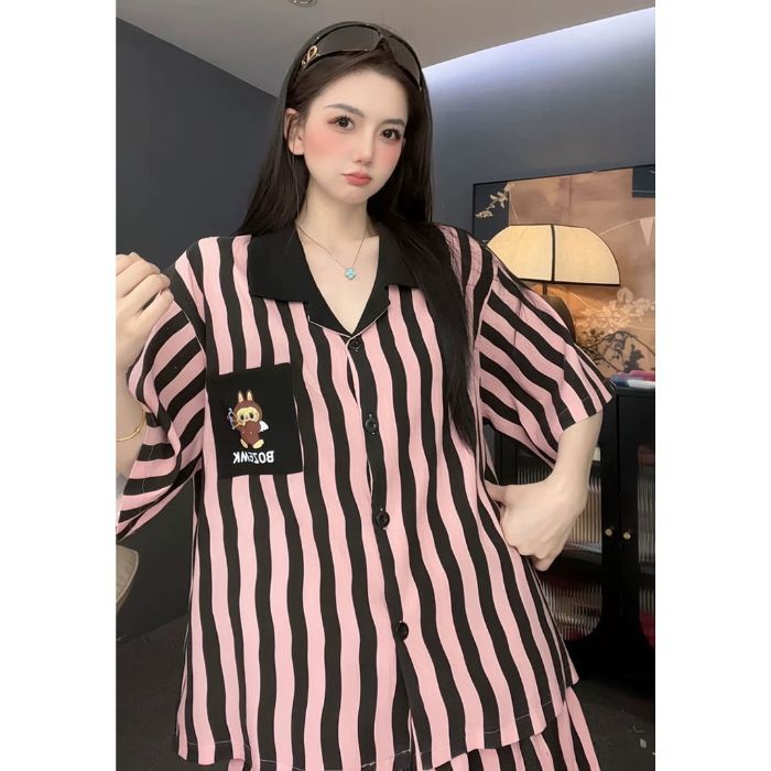 Venta al por mayor transfronteriza de solapa de color de red nube de algodón dulce y lindo pijama de dibujos animados pantalones cortos de manga corta de verano para mujer servicio a domicilio