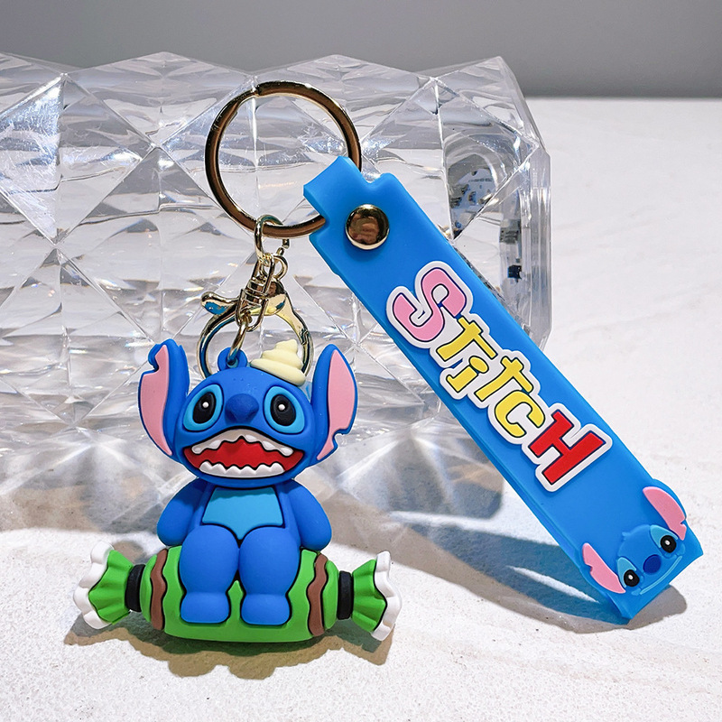 クラシックな立体人形キーホルダーアクセサリー pvc 人形マシンホリデーギフトペンダントクロスボーダーキーホルダー|undefined