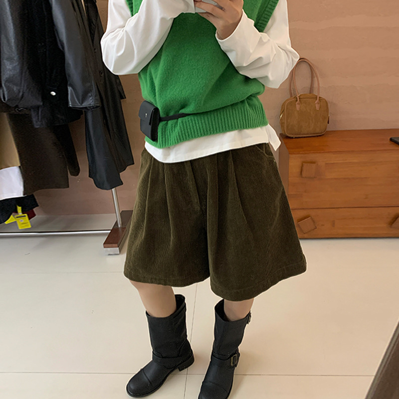 2026 Spring New Korean Dongdaemun Retro Casual Corduroy Women's High-Waisted Slimming Versatile Shorts 2026 Spring New Korean Dongdaemun Retro Casual Corduroy Women's High-Waisted Slimming Versatile Shorts