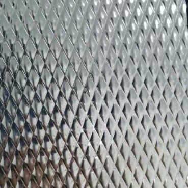 双菱形不锈钢压花板