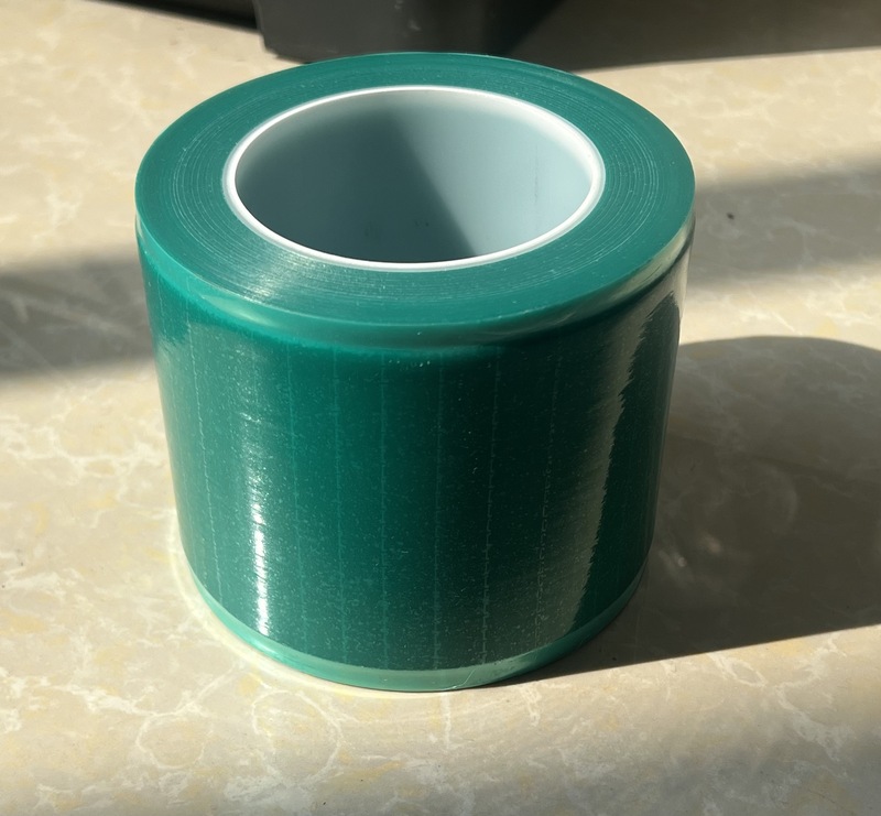 メーカーは使い捨て保護フィルムを販売しています。|undefined
