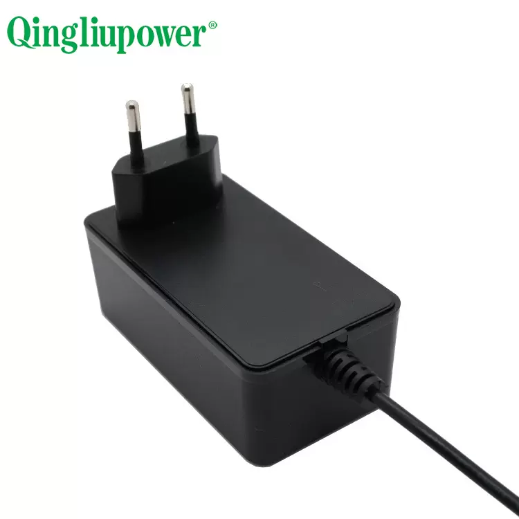 清流5V8A电源适配器CE认证笔记本电脑电源充电器