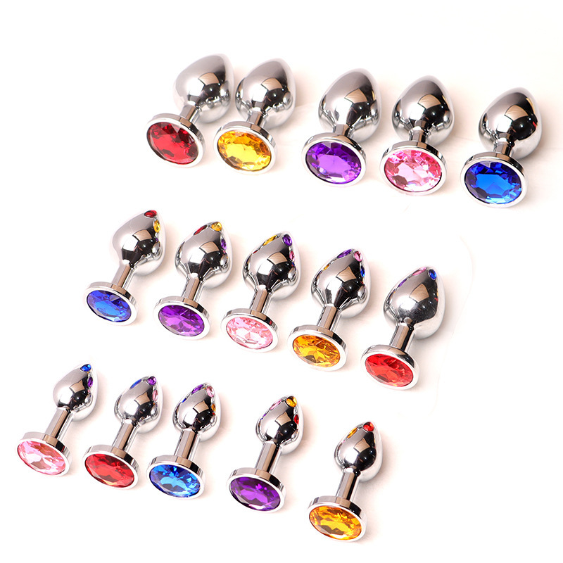 Metal Anal Plug Set with Diamond Detail, 3 Sizes with Velvet Pouch — detail image 37