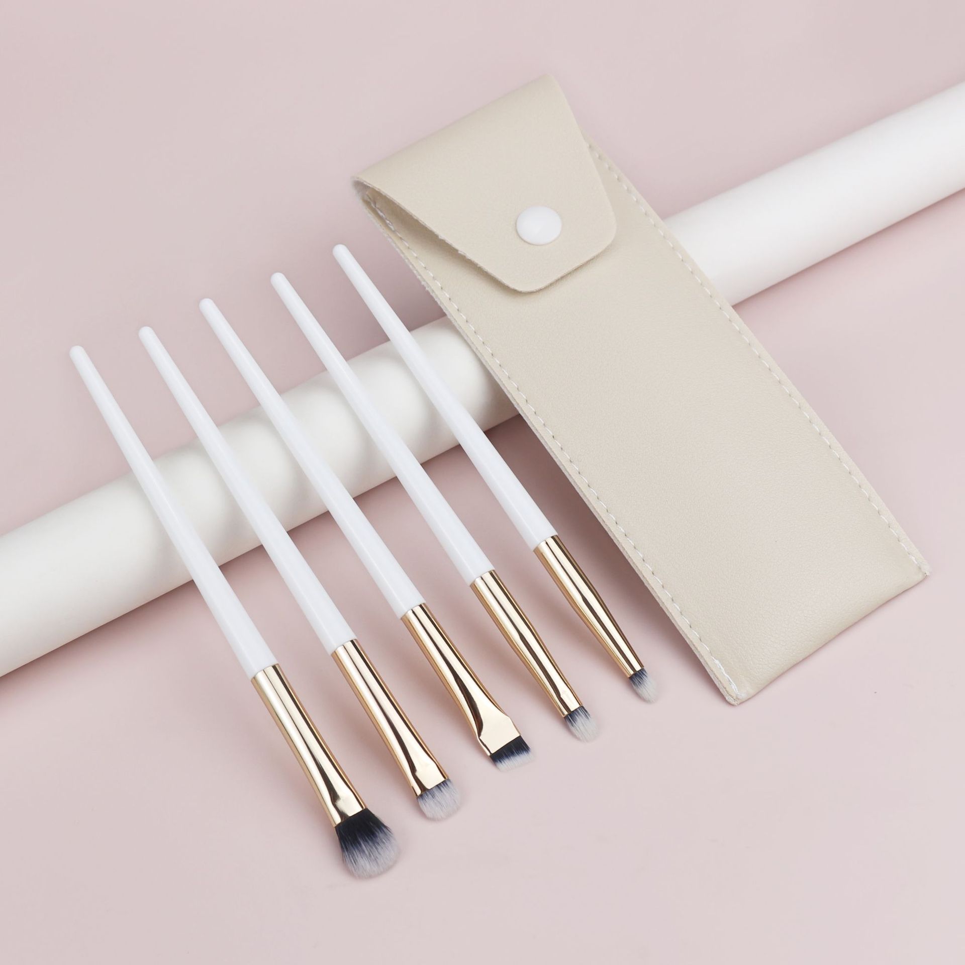 Cepillo de sombra de ojos transfronterizo Cepillo de mancha Cepillo de detalle Cepillo de delineador de ojos Cepillo de maquillaje de ojos Juego de pincel de sombra de ojos al por mayor