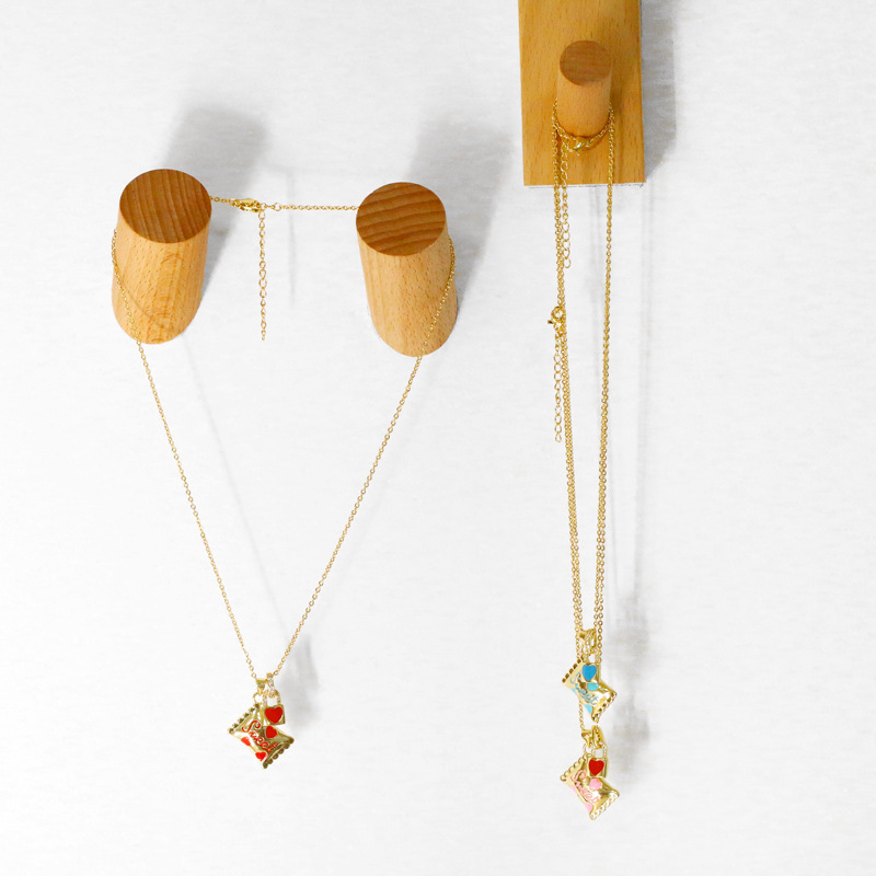 Simple Candy Sweet Pendant Necklace display picture 9