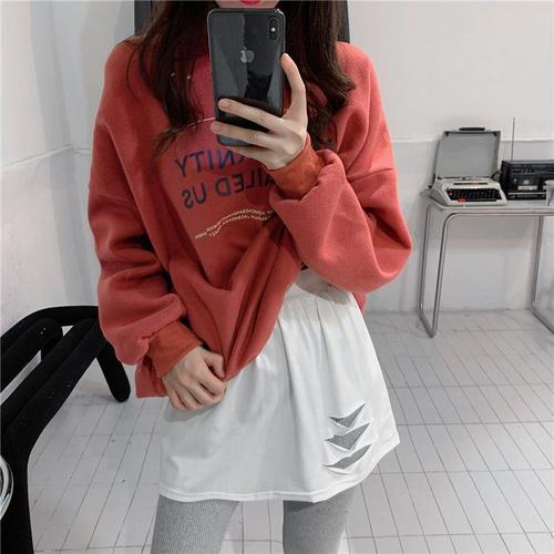 Thick and warm padded spring oversized hoodie with false inner layer, layered with semi-skirt to cover the buttocks, small diaper cover