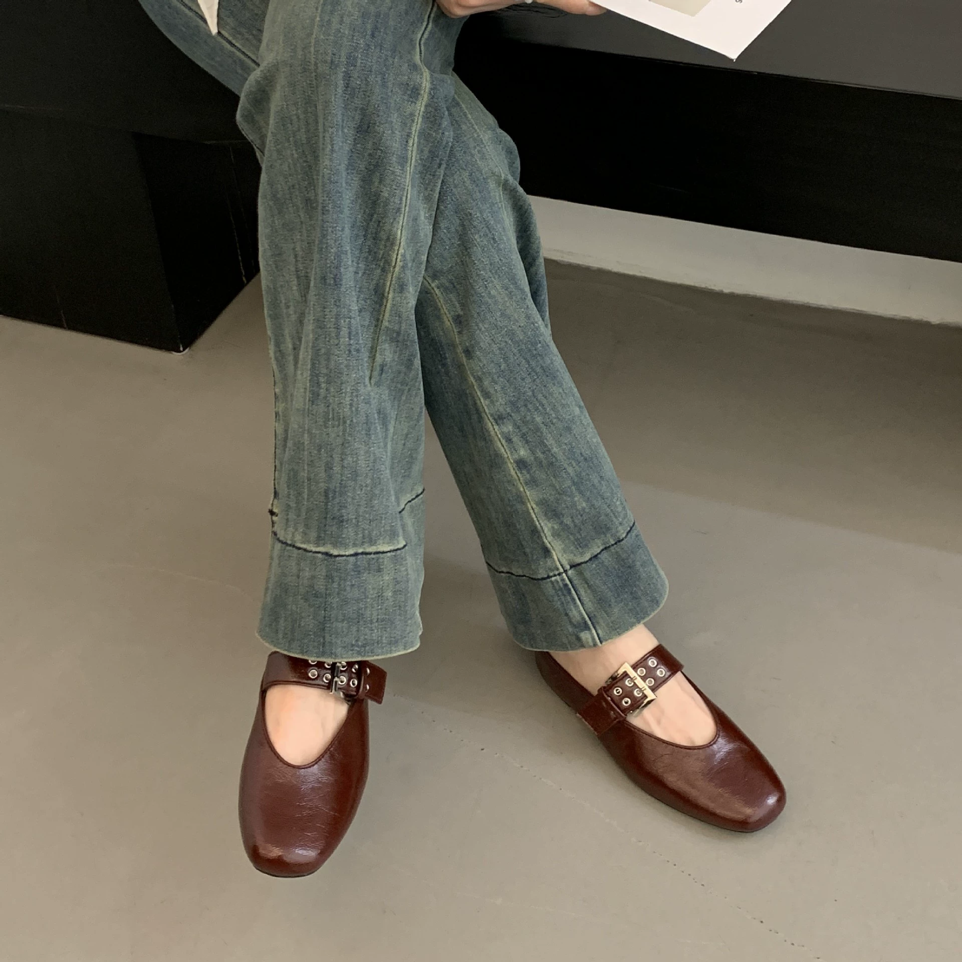 Universal slippers, summer footwear, soft sole, restless legs relief