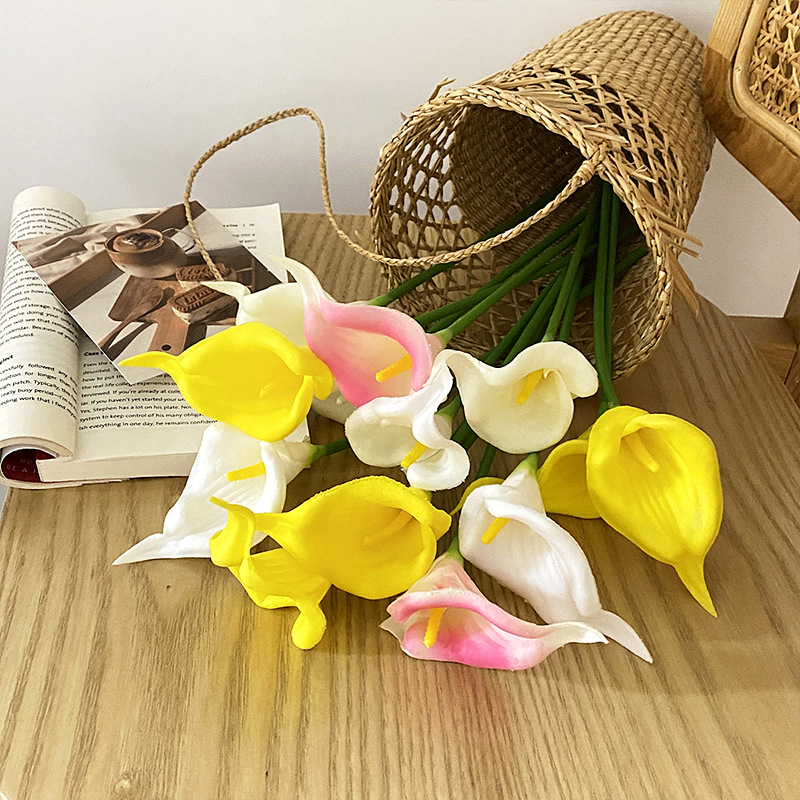 Mini pu Calla Lily flor artificial ramo de la boda decoración del hogar Accesorios de fotografía flor falsa transfronteriza fábrica al por mayor